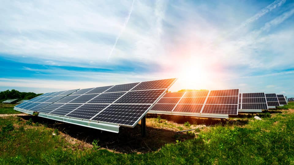 E o Brasil? O Banco Mundial apontou que 80% da energia elétrica no Brasil tem fonte renovável, contra a média global, que possui máxima de 27%.| Foto: ShutterStock